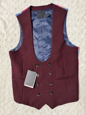 NWT- ASOS wedding mens double breasted vest in micro texture in burgundy